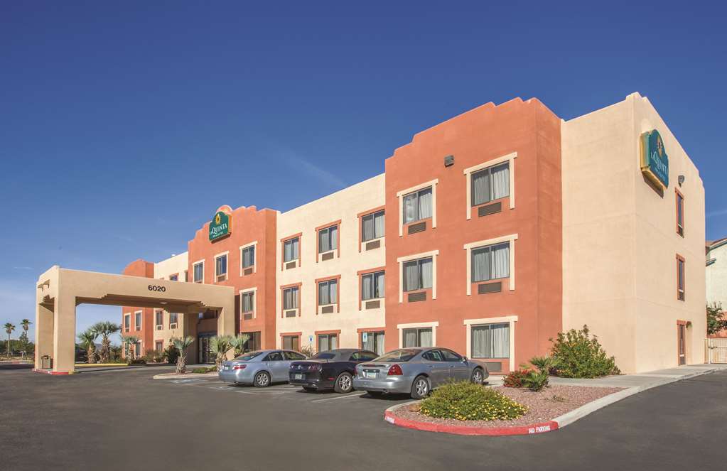La Quinta Inn & Suites by Wyndham NW Tucson Marana - photo 4