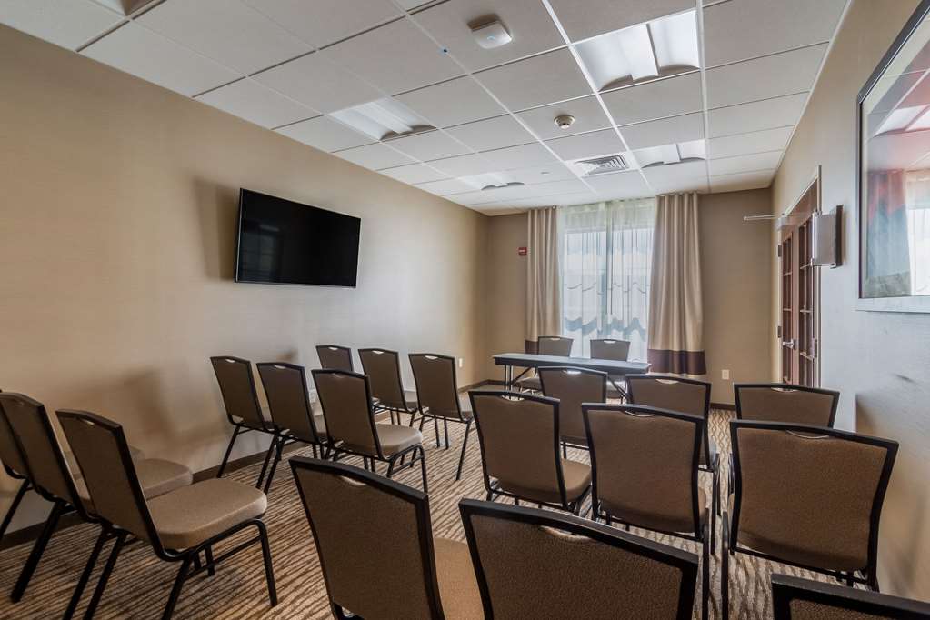 Comfort Inn & Suites Harrisburg Airport Hershey South - photo 28