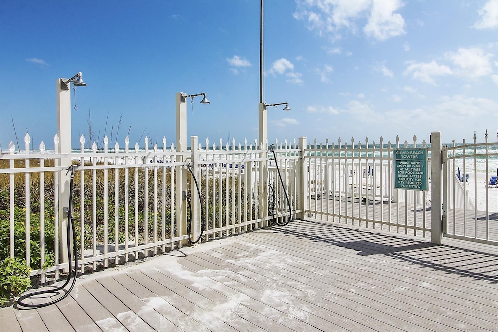 Silver Beach Towers 1905e 3 Bedroom Condo by RedAwning - photo 56