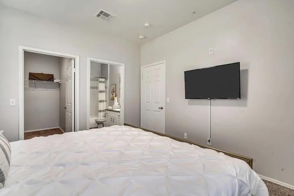 Mountain View by Cloud Dream Homes — 4-Star Luxury Hotel in Clearfield, United States