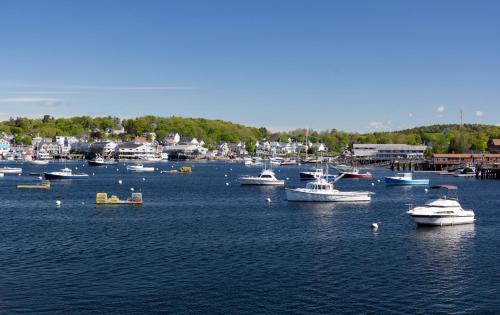 Brown's Wharf Inn - photo 16