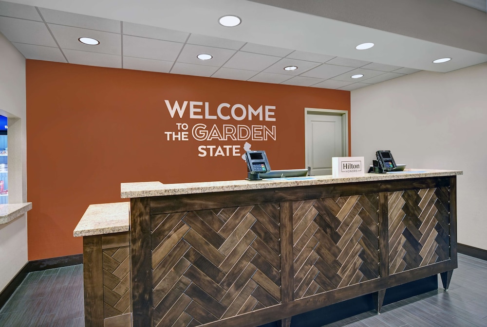 Hampton Inn & Suites Robbinsville - photo 7