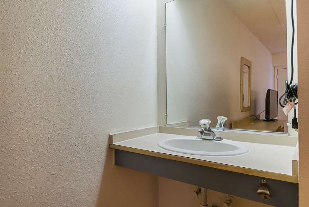 Motel 6 Knoxville TN North - photo 15