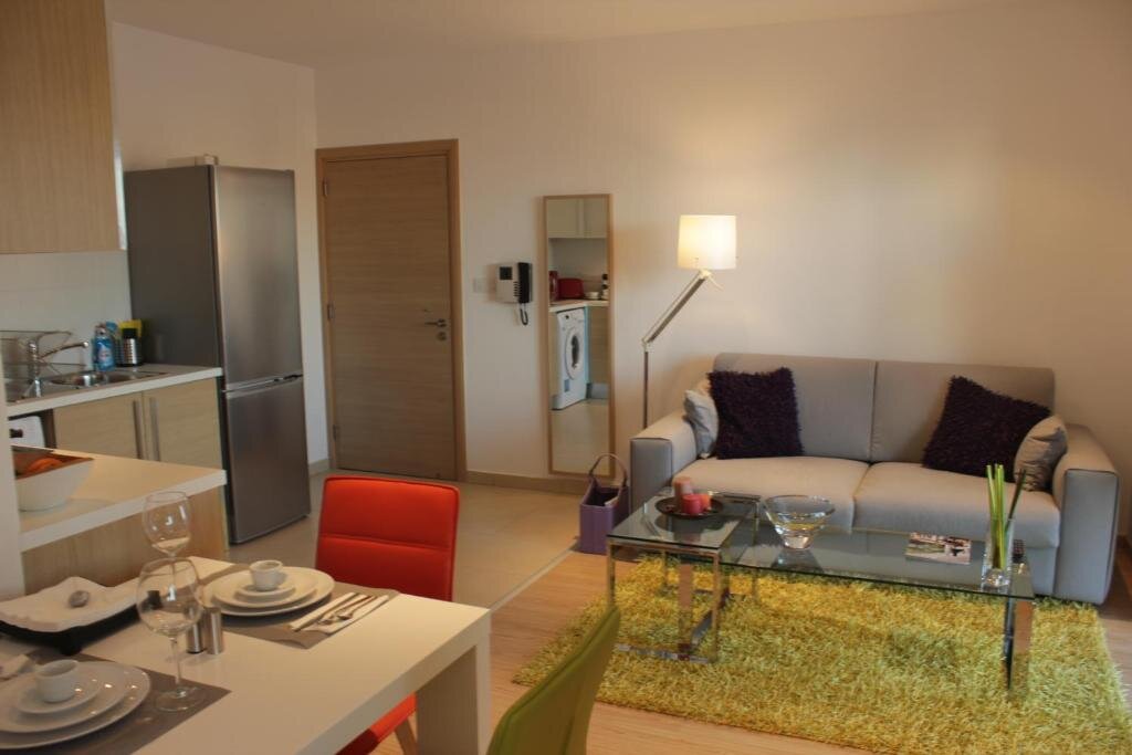 Eden Beach Apartment 611