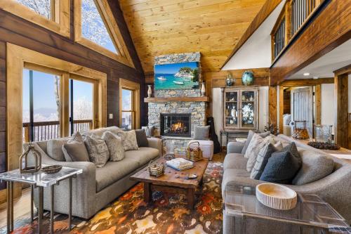 Shawnee Ridge Lodge — 4-Star Luxury Hotel in Banner Elk, United States