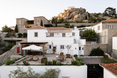 Alethea Villa — 4-Star Luxury Hotel in Ydra, Greece