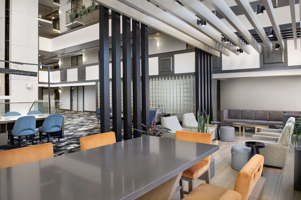 Embassy Suites Hotel Winston Salem - photo 2