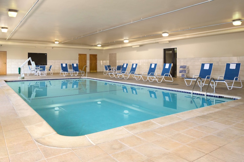 Hampton Inn & Suites Detroit Sterling Heights - photo 15
