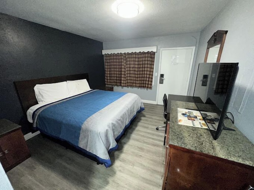 Reed Motel - photo 4