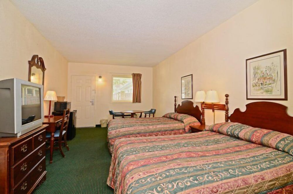 Motel 6 Sandersville GA - photo 18