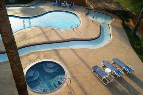 Parklane #105 2 3 minute walk to beach access — 4-Star Luxury Hotel in South Padre Island, United States