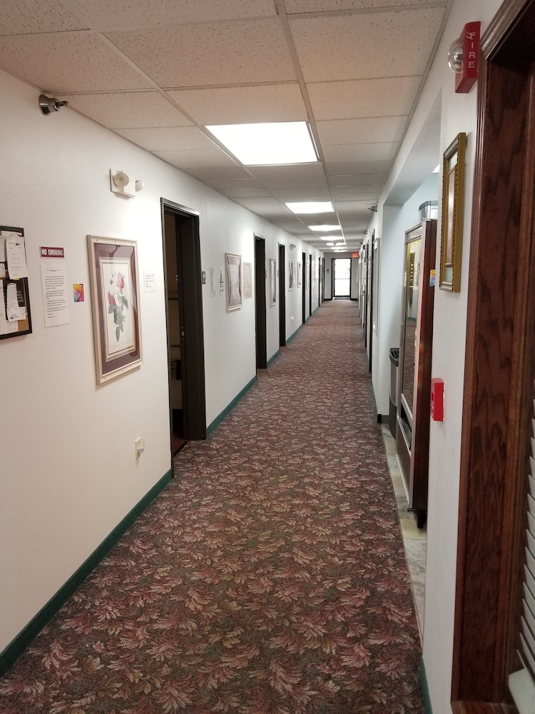 Bilmar Inn & Suites Dell Rapids Near Sioux Falls - photo 123