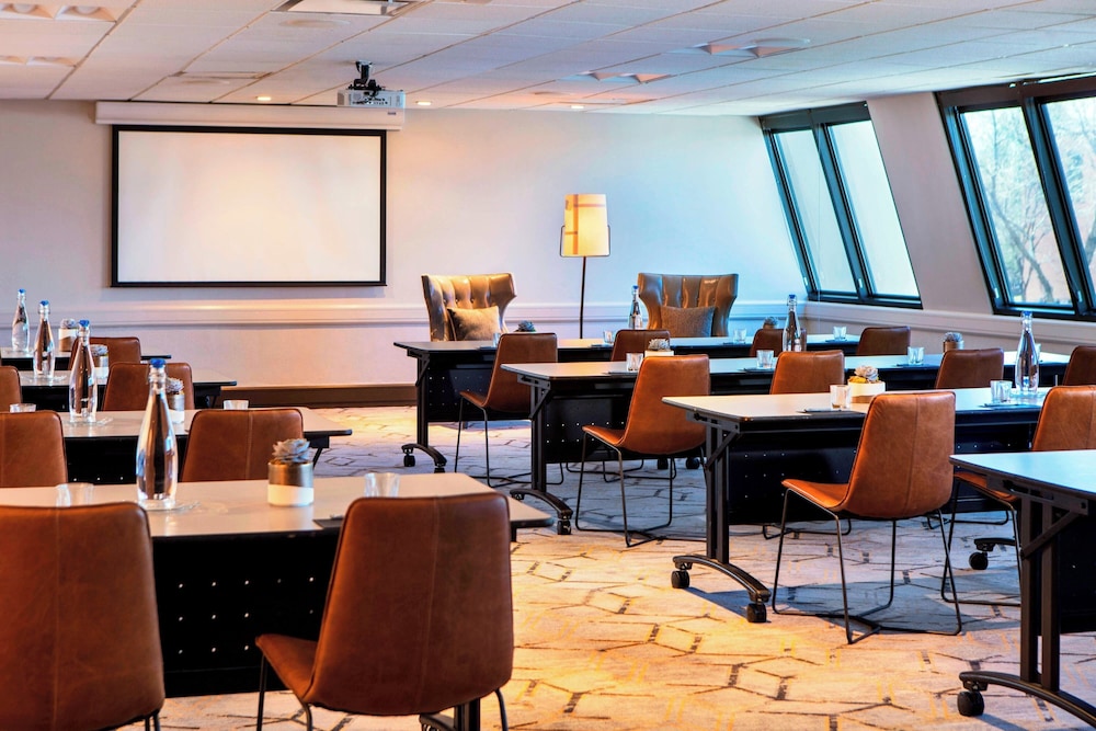 Renaissance Denver Hotel & Conference Center - photo 59