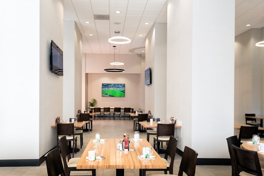 Holiday Inn Phoenix Mesa Chandler by IHG - photo 19