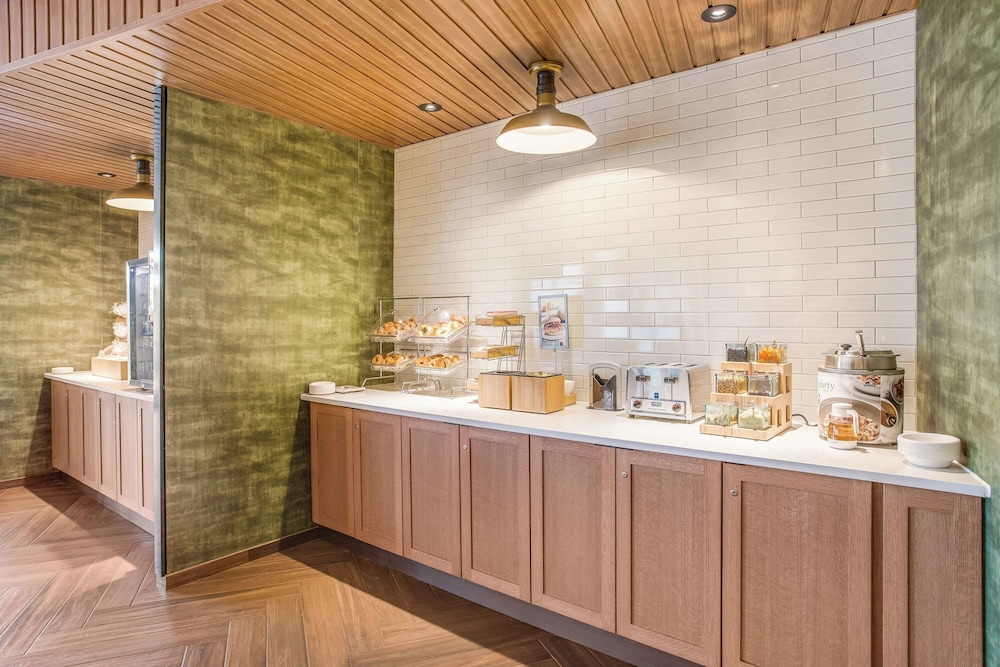 Fairfield Inn & Suites by Marriott Rolla - photo 29