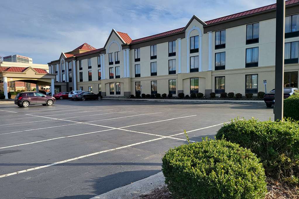 Wingate by Wyndham Greensboro Coliseum — hotel in Greensboro