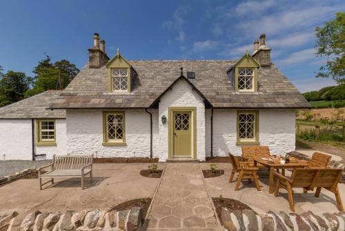 Home Farm Cottage — 4-Star Luxury Hotel in Stranraer, United Kingdom