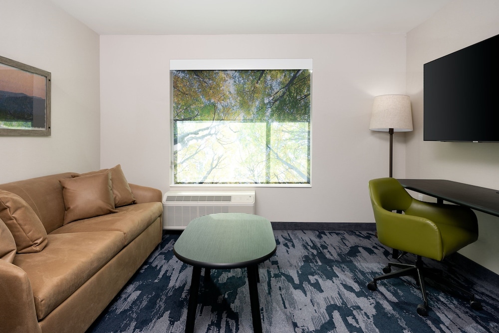 Fairfield by Marriott Inn & Suites Canton Riverstone Parkway - photo 11