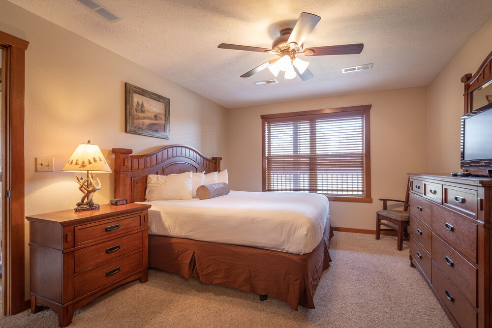 Lodges At Table Rock - photo 9