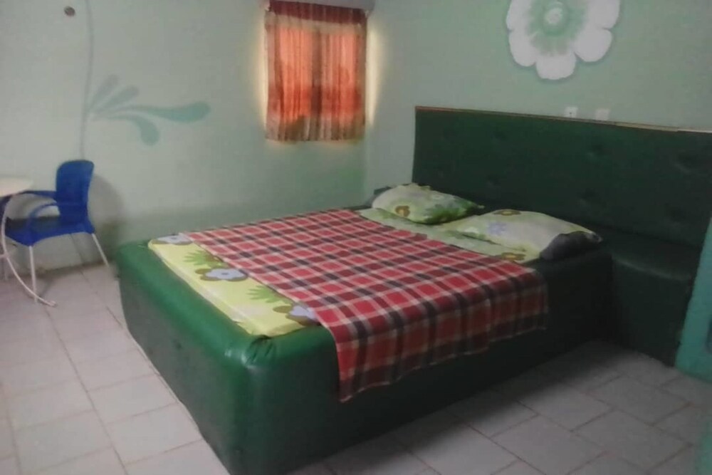 Hotel Ixora Diegonefla — Unknown City