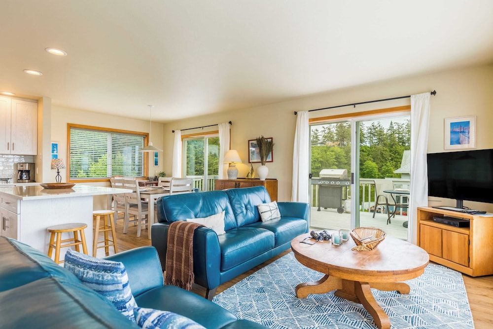 Beach Lookout Retreat by Avantstay Rooftop Views - photo 5