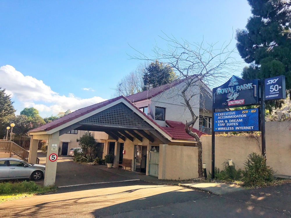 Royal Park Lodge — 4-Star Luxury Hotel in Auckland, New Zealand