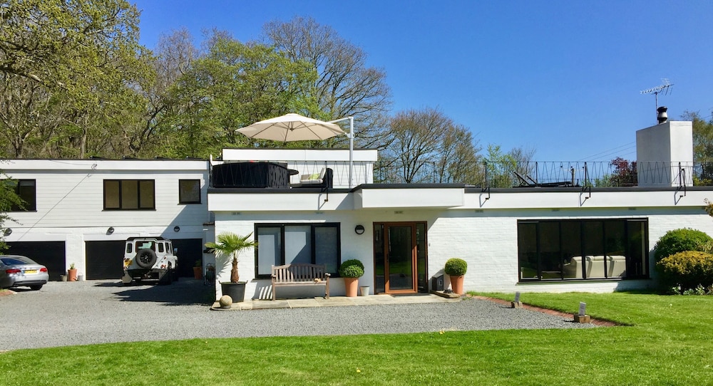 White Lodge B&B — 4-Star Luxury Hotel in Lewes, United Kingdom