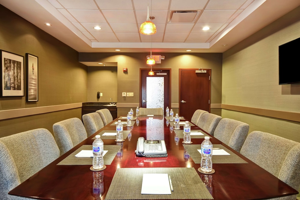 Hampton Inn & Suites Detroit Canton - photo 84