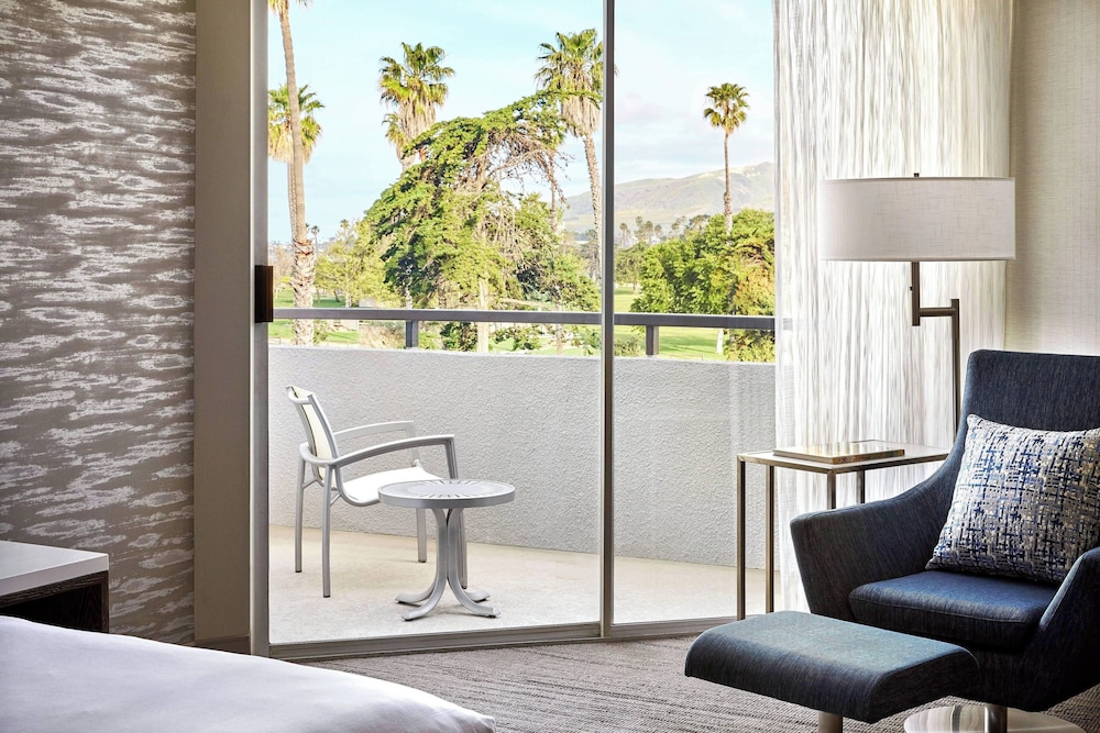 Ventura Beach Marriott - photo 11