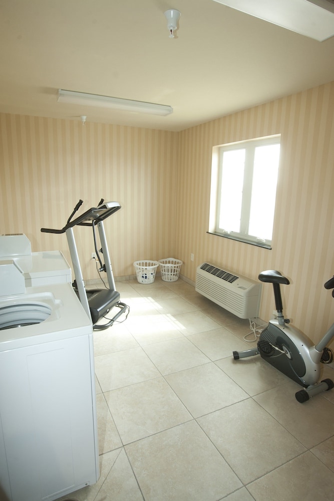 Cobblestone Inn & Suites Langdon - photo 22