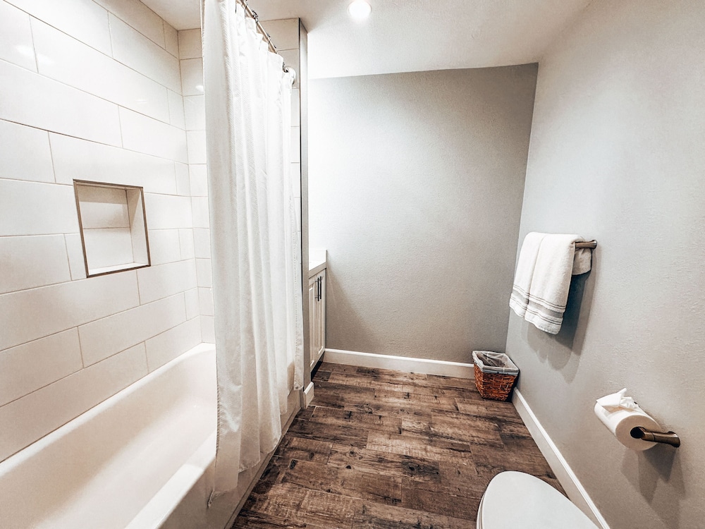 The Yucca Hotel - photo 44