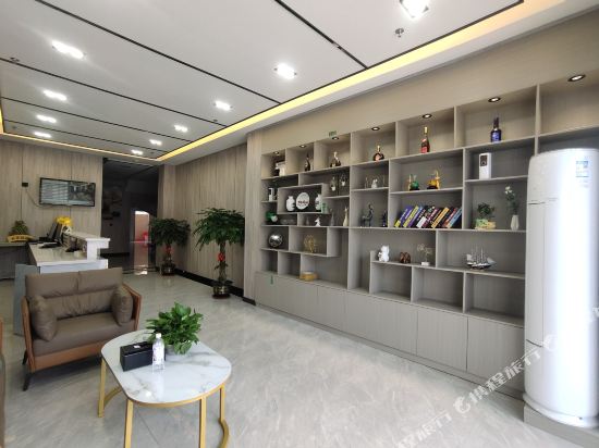 Jiuhaoyoupinggongyu in Puning, People's Republic of China