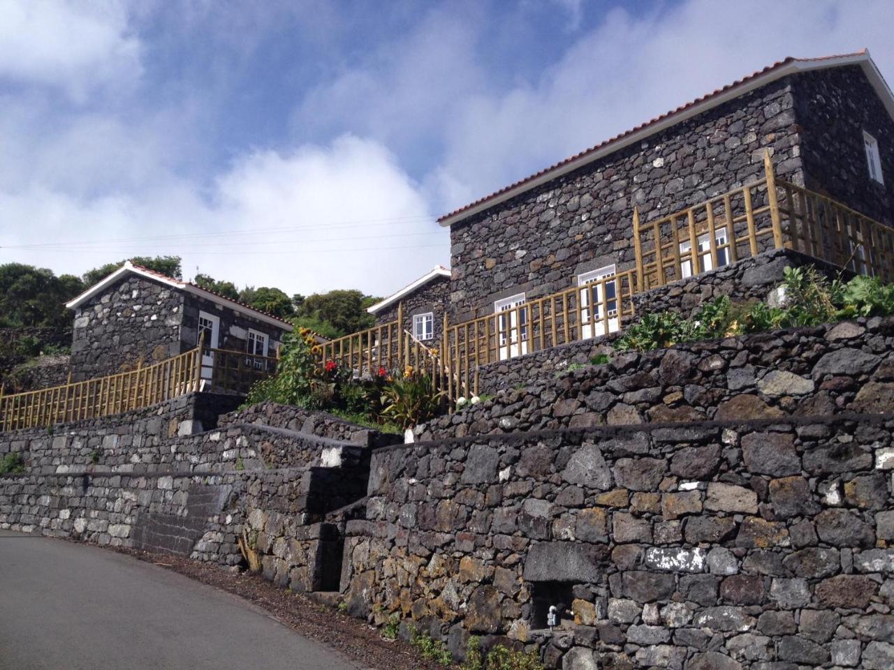 Stone Dreams Pedra da Atafona — hotel in Lajes