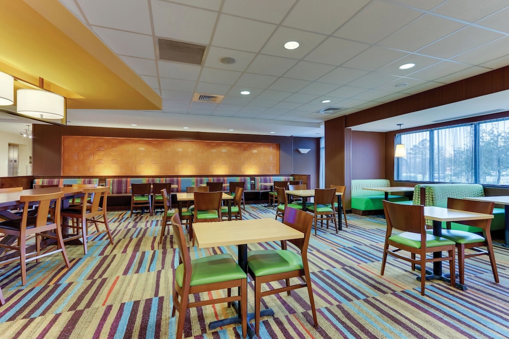 Fairfield Inn & Suites Dunn I 95 - photo 34