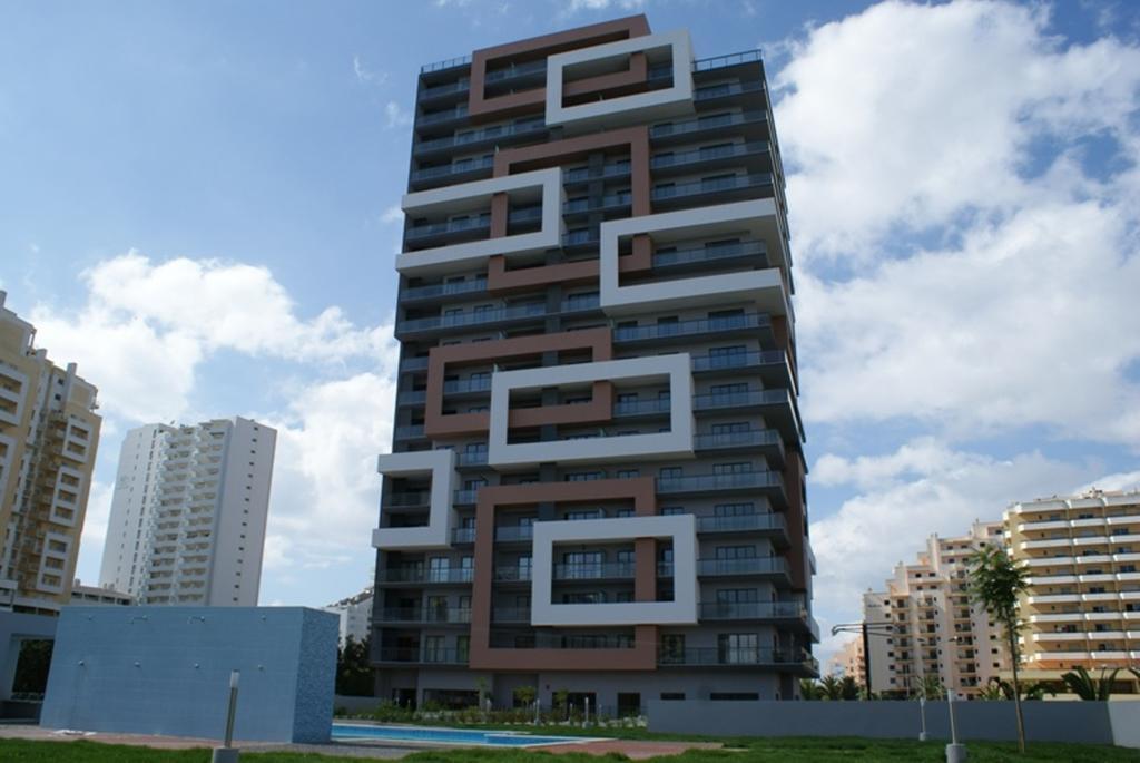 Rocha Tower 15C in Portimao, Portugal