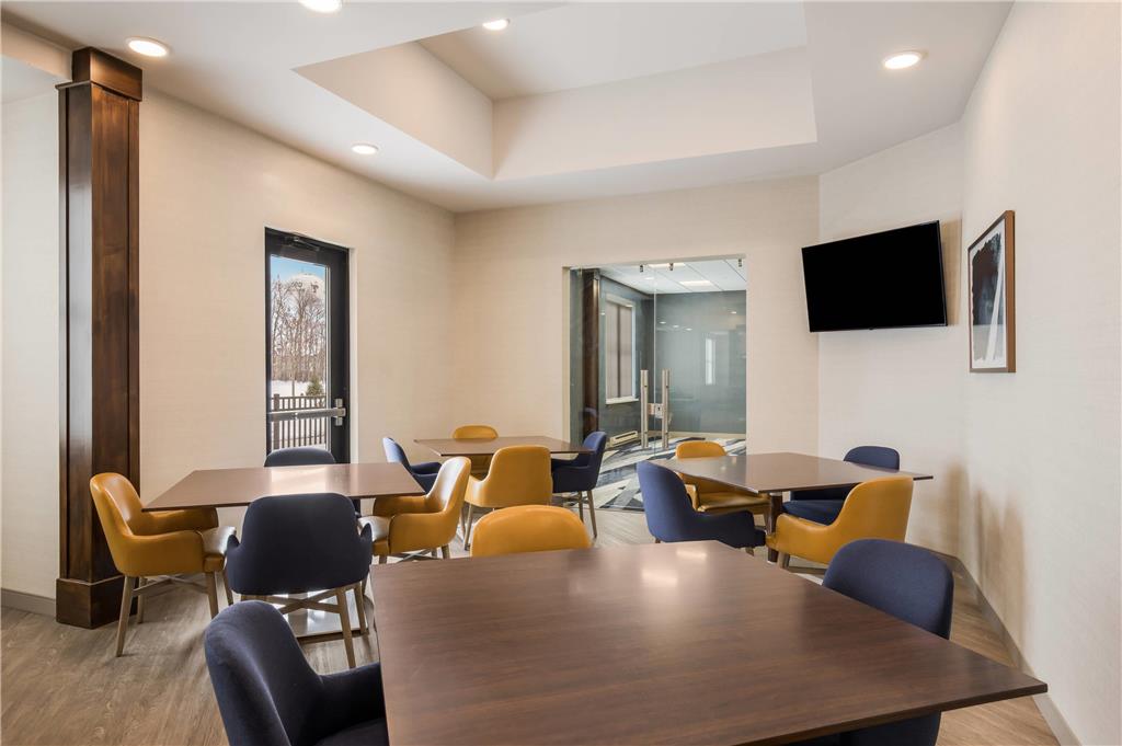 MainStay Suites Gaylord - photo 30