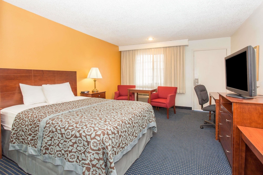 Days Inn by Wyndham Grand Junction - photo 10