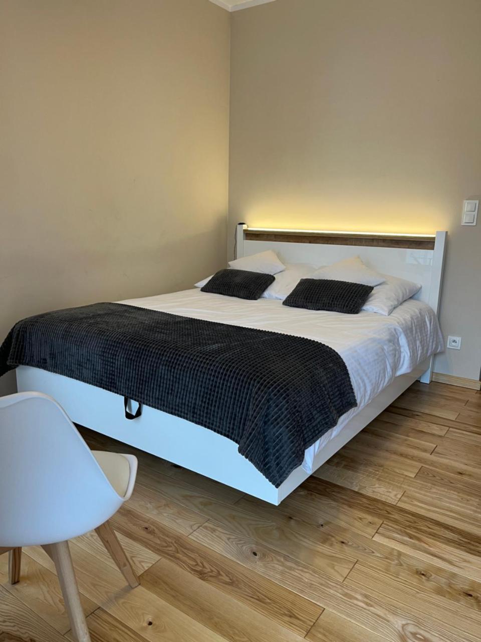 Apartament Garbary 84 parking free — 4-Star Luxury Hotel in Poznan, Poland