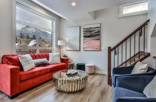 The Parq by Samsara Resort Top View Downtown 4BR & 3BTH in Canmore, Canada