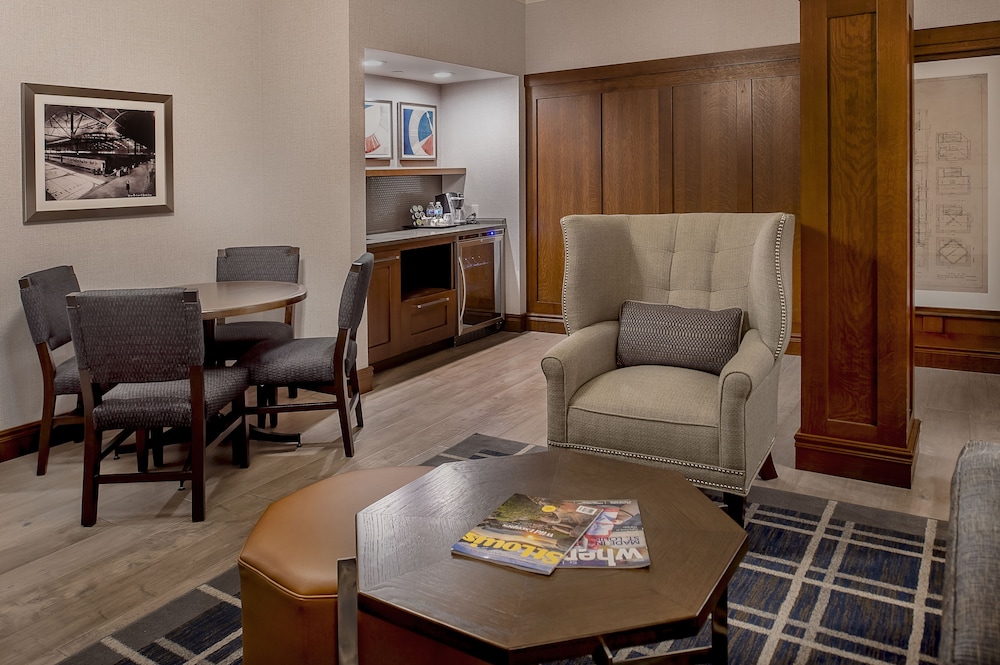 St. Louis Union Station Hotel Curio Collection by Hilton - photo 18