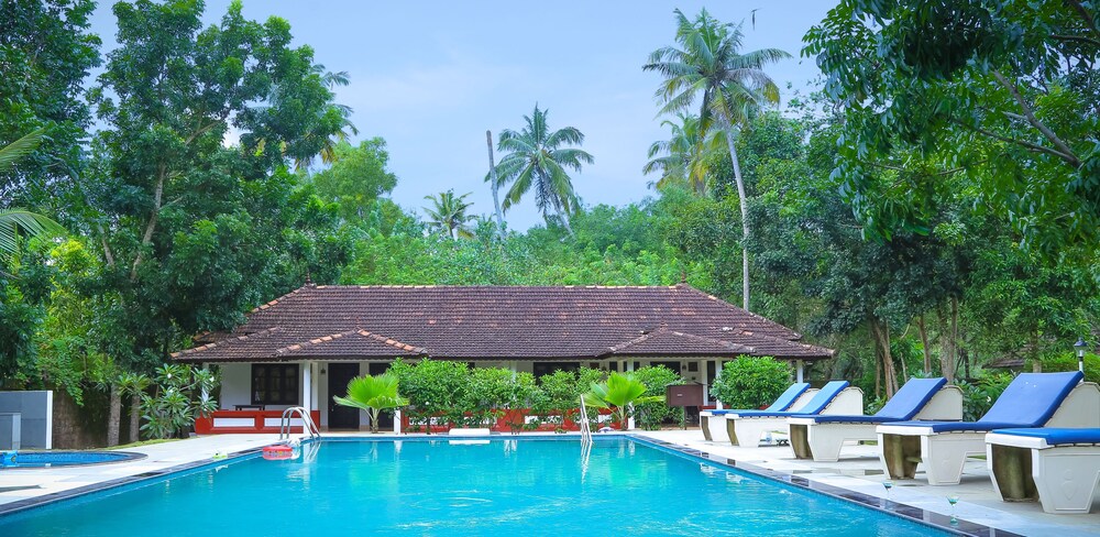 Marari Beach — 5-Star Luxury Hotel in Alleppey, India
