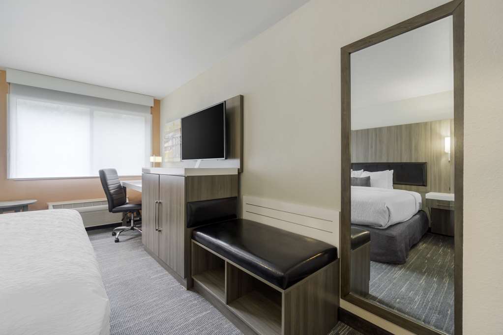 Best Western Plus Renton Inn - photo 13