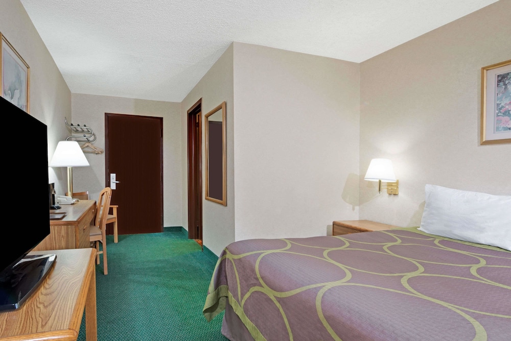 Super 8 by Wyndham Kenmore Buffalo Niagara Falls Area - photo 7