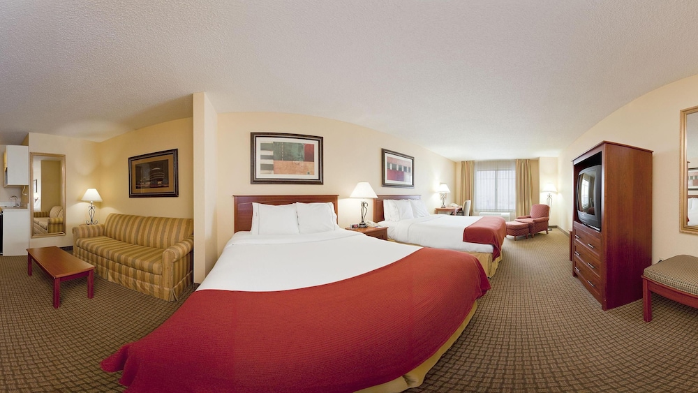 Holiday Inn Express & Suites Greenville by IHG - photo 5
