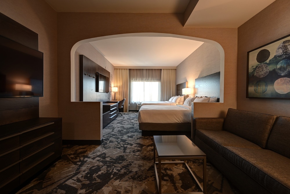 DoubleTree by Hilton Denver International Airport - photo 14