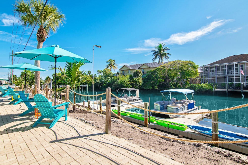 Latitude 26 Waterfront Resort & Marina - photo 66