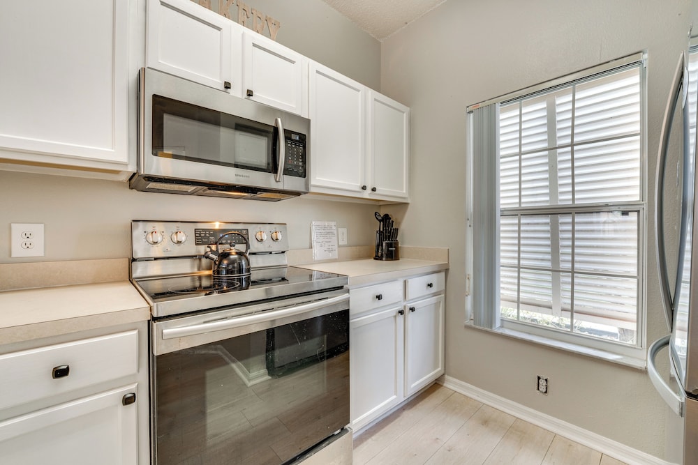 Townhome 7 Mi to Disney Parks: Resort Pool Access - photo 7