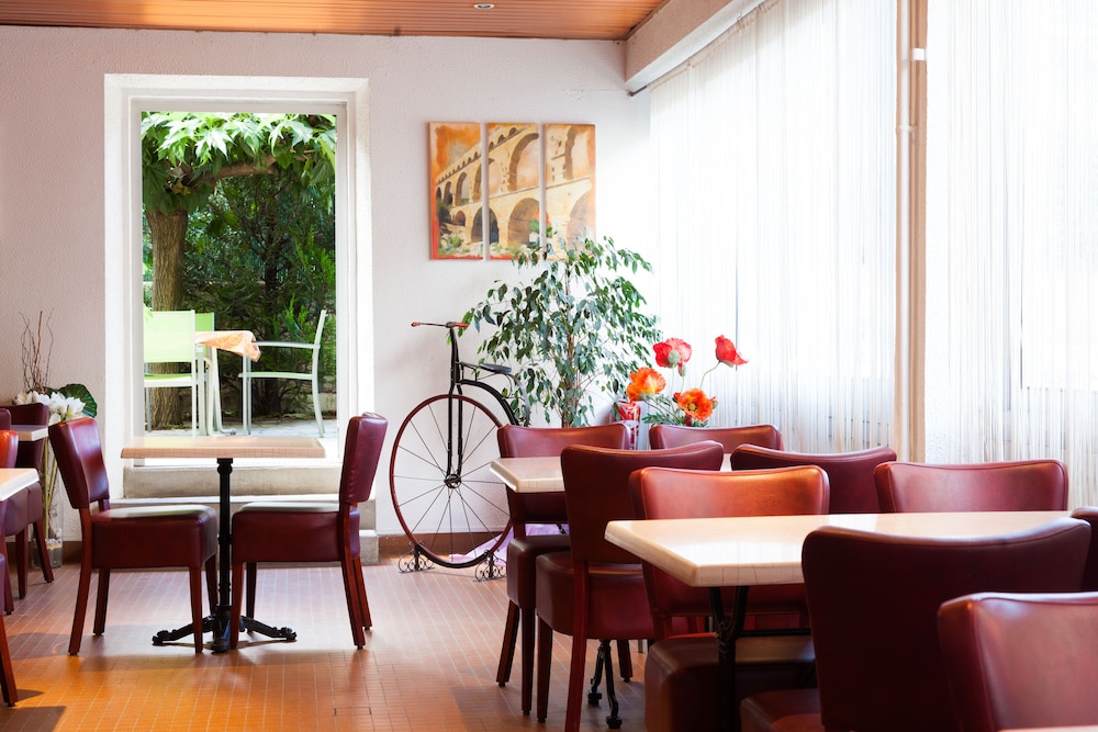 Le Saint Georges — hotel in Bagnols-Sur-Ceze
