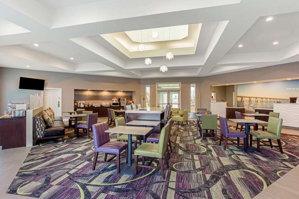 La Quinta Inn & Suites by Wyndham Panama City - photo 30
