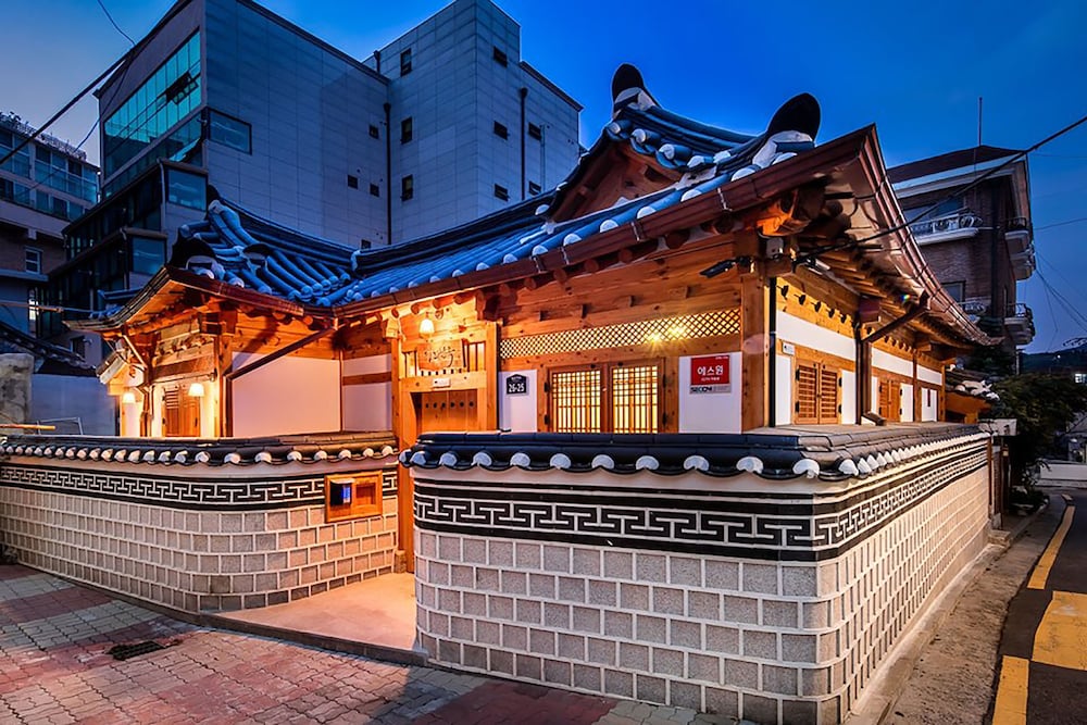 Ihwa Hanok - last minute hotel in Seoul